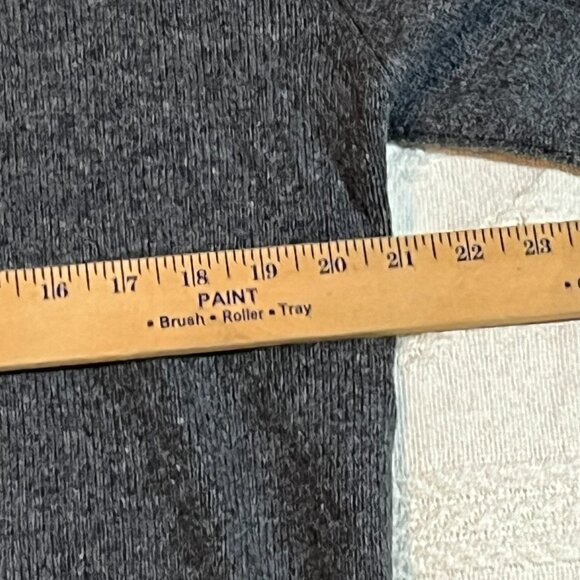 Sears Roebuck and Co. gray lambswool sweater Size Large - Picture 5 of 6